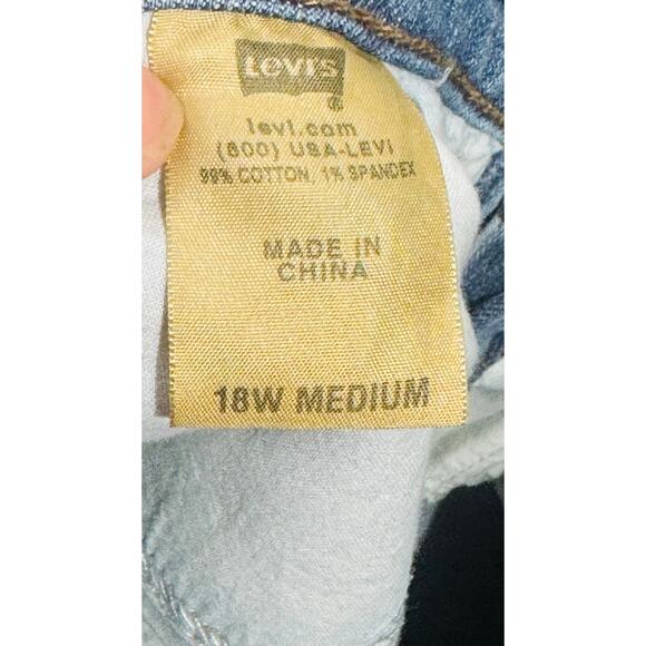Vintage Levi's 512 Med Wash Perfectly Shaping Boot Cut Stretch Jeans Plus 18W - Picture 10 of 10